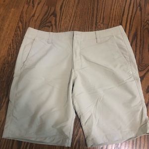 Under armor men’s khakis shorts
